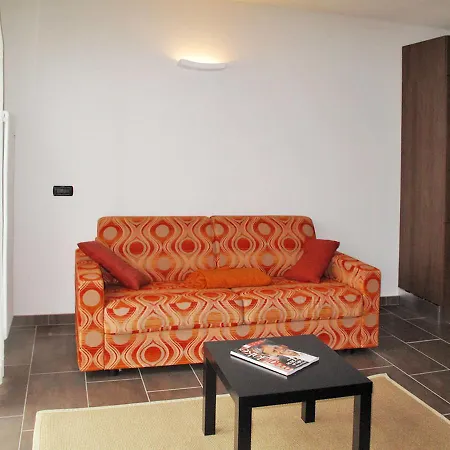 Ferienwohnung Dongo 256s Apartment